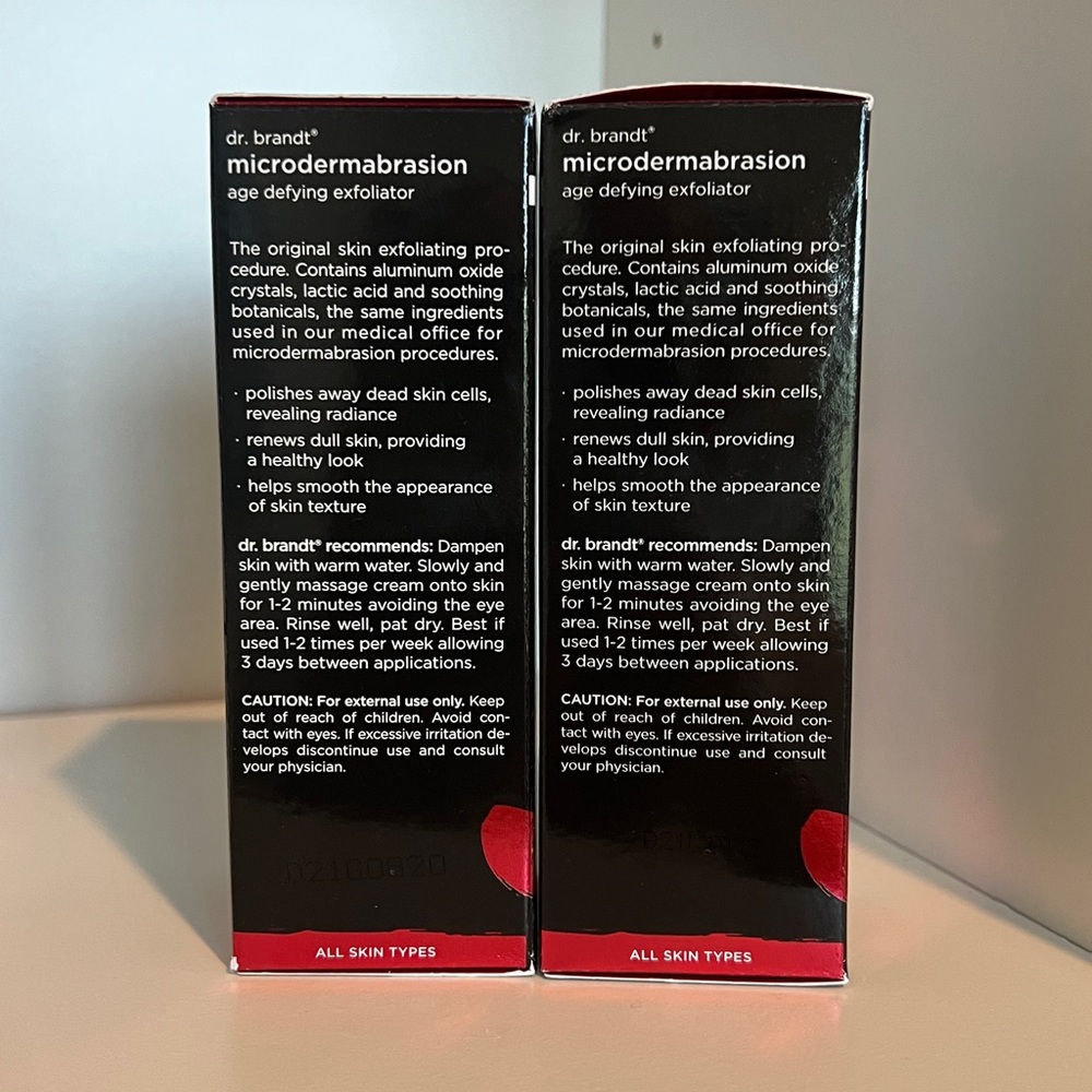 On Sale!!!! BOGO!!! Dr Brandt: Microdermabrasion: Age Defying Exfoliator - Picture 2 of 3